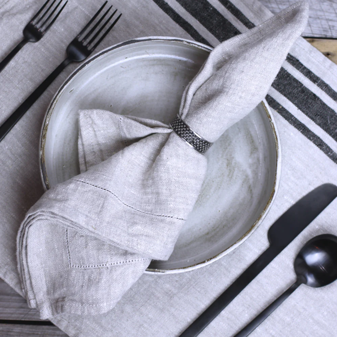 LINEN NAPKIN - STONEWASHED - LIGHT NATURAL WITH DOT HEMSTITCH
